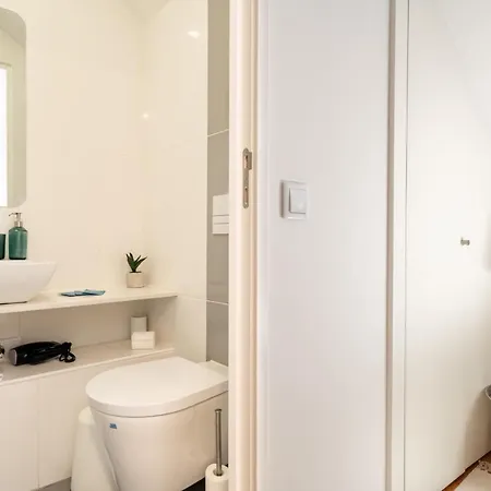 Akicity Penha Bold Apartment